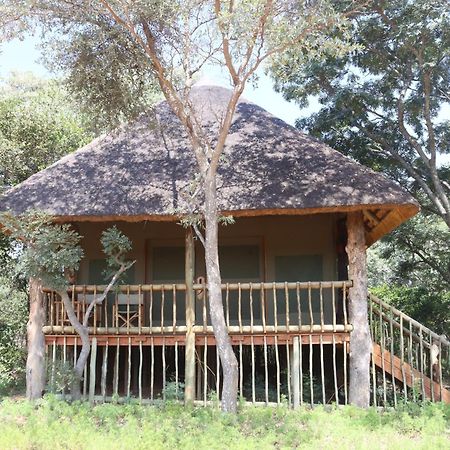 Отель Honeyguide Ranger Camp Golders Green Экстерьер фото